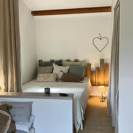 Holiday home En Drome Provencale Mazet De Charme Avec Piscine Mirabel-aux-Baronnies