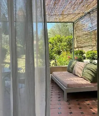 Holiday home En Drome Provencale Mazet De Charme Avec Piscine Mirabel-aux-Baronnies